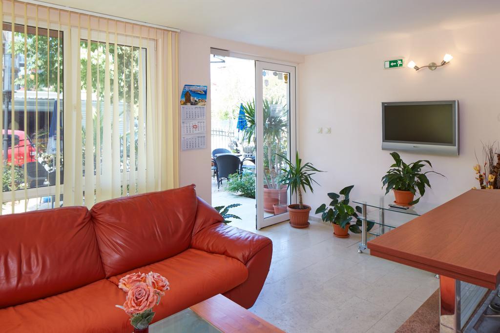 Guesthouse Kirov Ράβντα Εξωτερικό φωτογραφία
