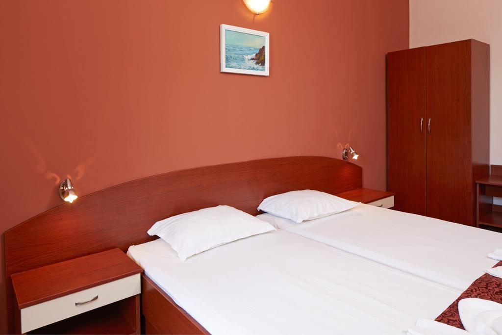 Guesthouse Kirov Ράβντα Εξωτερικό φωτογραφία